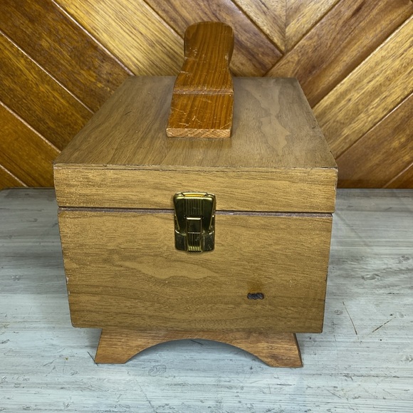 Vintage Shoe Shine Chest by Esquire - Picture 3 of 11
